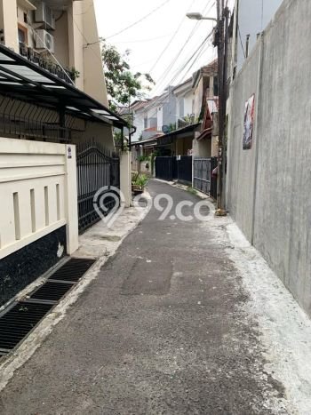 Siap Huni Rumah Mewah 5 Kamar di Tebet Dekat ke Mana Saja Siap Huni Rumah Mewah 5 Kamar di Tebet Dekat ke Mana Saja