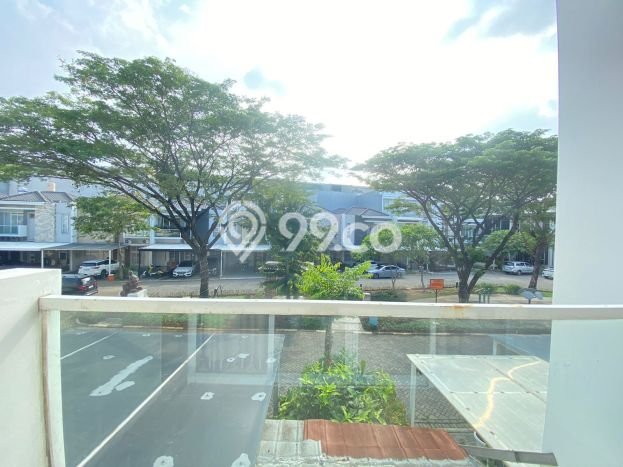 Rumah Luxury Modern Tanpa Renovasi di Green Lake City Jakarta Barat Rumah Luxury Modern Tanpa Renovasi di Green Lake City Jakarta Barat