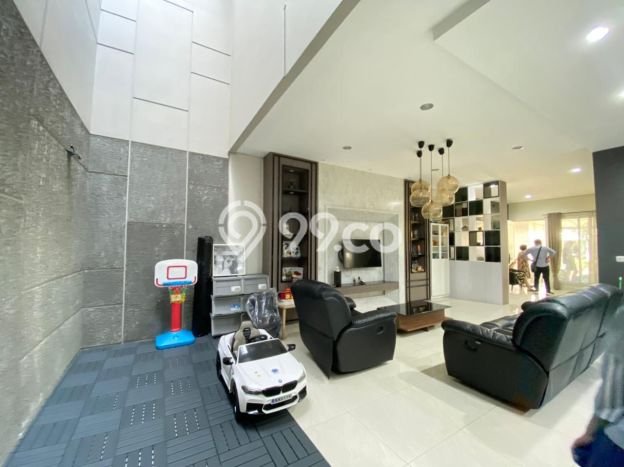 Rumah Luxury Modern Tanpa Renovasi di Green Lake City Jakarta Barat Rumah Luxury Modern Tanpa Renovasi di Green Lake City Jakarta Barat