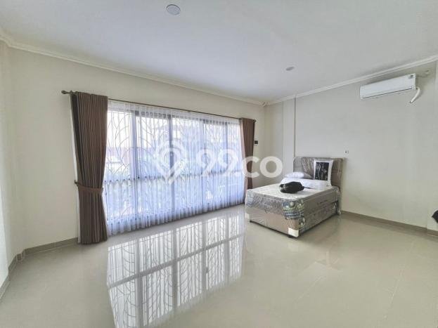 Ruko Dijual di Tangerang LT 72m2 & LB 144m2 Lokasi Terbaik! Ruko Dijual di Tangerang LT 72m2 & LB 144m2 Lokasi Terbaik!
