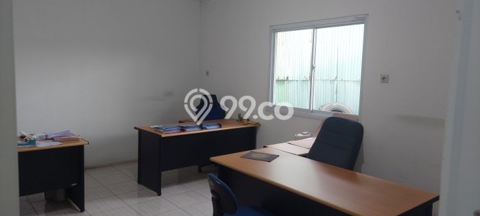 Gudang Dijual di Jakarta Barat LT 1995m2 & LB 900m2 Lokasi Terbaik! Gudang Dijual di Jakarta Barat LT 1995m2 & LB 900m2 Lokasi Terbaik!