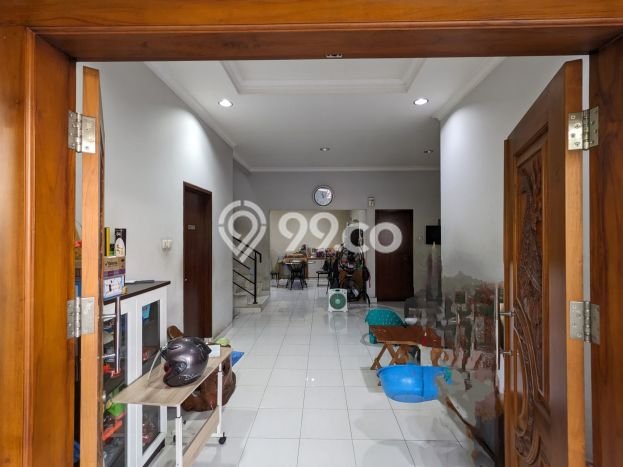 Rumah Elit Modern Siap Huni di Pegadungan Jakarta Barat Rumah Elit Modern Siap Huni di Pegadungan Jakarta Barat