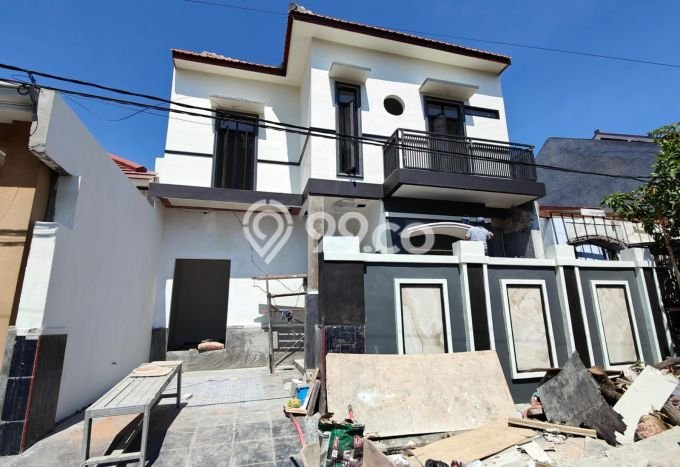 Jual Rumah Strategis Bagus Punya 4 KT di Waru Sidoarjo SHM Jual Rumah Strategis Bagus Punya 4 KT di Waru Sidoarjo SHM