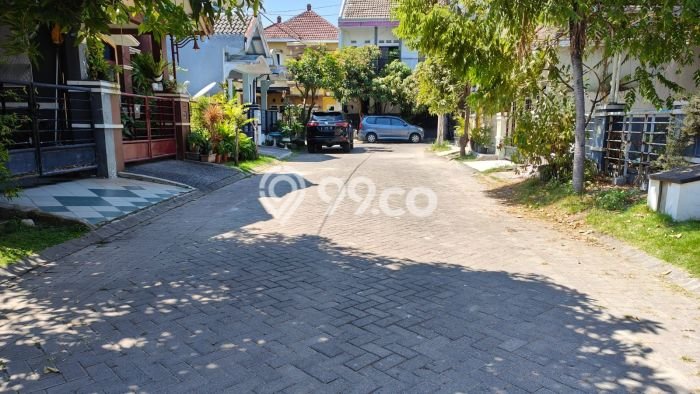 Jual Rumah Strategis Bagus Punya 4 KT di Waru Sidoarjo SHM Jual Rumah Strategis Bagus Punya 4 KT di Waru Sidoarjo SHM