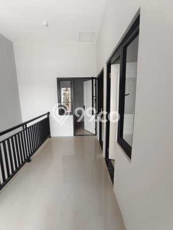 Rumah Kost Dijual di Kutisari Surabaya Luas 220m2 Rumah Kost Dijual di Kutisari Surabaya Luas 220m2