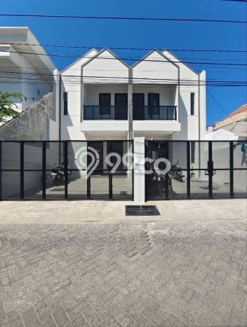 Dijual Cepat Rumah Favorit Siap Huni LB 130m2 di Tambaksari, Surabaya Dijual Cepat Rumah Favorit Siap Huni LB 130m2 di Tambaksari, Surabaya