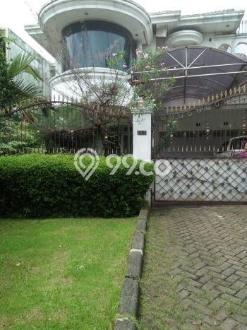 Dijual Rumah Premium dengan Fasilitas Sekitar Komplit di Kebon Jeruk, Jakarta Barat Dijual Rumah Premium dengan Fasilitas Sekitar Komplit di Kebon Jeruk, Jakarta Barat
