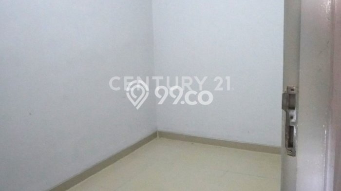 Rumah Elit LB 180m2 Siap Huni Desain Elegan di Pulomas, Jakarta Timur Rumah Elit LB 180m2 Siap Huni Desain Elegan di Pulomas, Jakarta Timur
