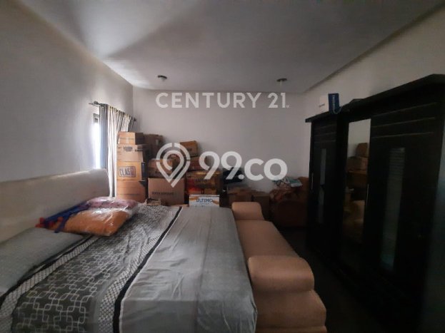 Disewakan! Rumah 4 Kamar Tidur &
3 Kamar Mandi di Sunter, Jakarta Utara Disewakan! Rumah 4 Kamar Tidur &
3 Kamar Mandi di Sunter, Jakarta Utara