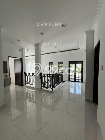 Siap Huni Hunian Elit 4 Kamar di Kelapa Gading Dekat ke Mana Pun Siap Huni Hunian Elit 4 Kamar di Kelapa Gading Dekat ke Mana Pun