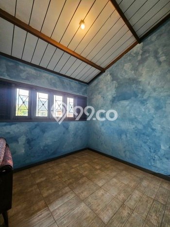 Ready to Use! Luxury House LT 225m2 Desain Elegan di Lebak Bulus Ready to Use! Luxury House LT 225m2 Desain Elegan di Lebak Bulus
