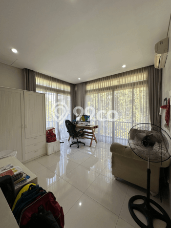 Ready to Use! Luxury House LT 216m2 Desain Elegan di Lebak Bulus Ready to Use! Luxury House LT 216m2 Desain Elegan di Lebak Bulus
