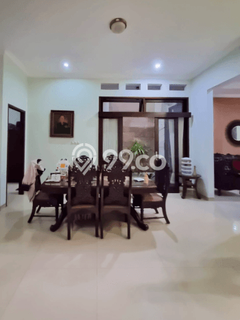 Dijual Rumah Premium dengan Fasilitas Sekitar Komplit di Cilandak, Jakarta Selatan Dijual Rumah Premium dengan Fasilitas Sekitar Komplit di Cilandak, Jakarta Selatan
