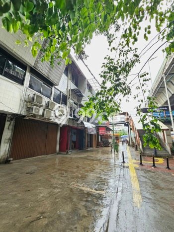Lokasi Strategis! Dijual Ruko Bisnis di Kebayoran Baru, Jakarta Selatan Kondisi Bagus Lokasi Strategis! Dijual Ruko Bisnis di Kebayoran Baru, Jakarta Selatan Kondisi Bagus