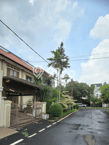 Hunian Mewah LB 350m2 Siap Huni Desain Elegan di Lebak Bulus, Jakarta Selatan Hunian Mewah LB 350m2 Siap Huni Desain Elegan di Lebak Bulus, Jakarta Selatan
