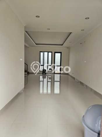 Hunian Mewah LB 245m2 Siap Pakai Desain Elegan di Cibubur, Jakarta Timur Hunian Mewah LB 245m2 Siap Pakai Desain Elegan di Cibubur, Jakarta Timur