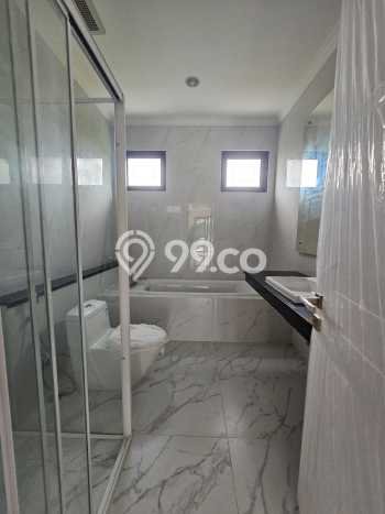 Hunian Mewah LB 245m2 Siap Pakai Desain Elegan di Cibubur, Jakarta Timur Hunian Mewah LB 245m2 Siap Pakai Desain Elegan di Cibubur, Jakarta Timur
