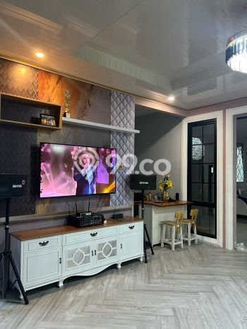 Rumah Elit Modern Tanpa Renovasi di Cibubur Jakarta Timur Rumah Elit Modern Tanpa Renovasi di Cibubur Jakarta Timur