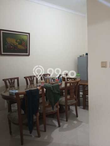 Dijual Hunian Rumah Terawat 4 Kamar di Cibubur, Jakarta Timur Dijual Hunian Rumah Terawat 4 Kamar di Cibubur, Jakarta Timur