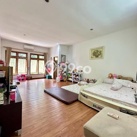 Rumah Mewah Siap Huni LT 450m2 di Pancoran, Jakarta Selatan Rumah Mewah Siap Huni LT 450m2 di Pancoran, Jakarta Selatan