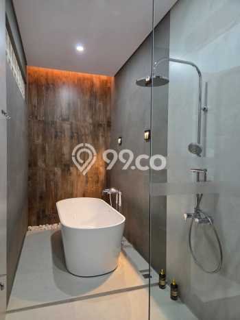 LOKASI STRATEGIS! Vila Kawasan , Ukuran 428m2m², Akses ke pusat kota LOKASI STRATEGIS! Vila Kawasan , Ukuran 428m2m², Akses ke pusat kota