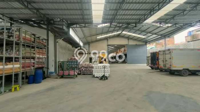 Unit Gudang Dijual di Bandung LT 5300m2 & LB 3000m2 Unit Gudang Dijual di Bandung LT 5300m2 & LB 3000m2