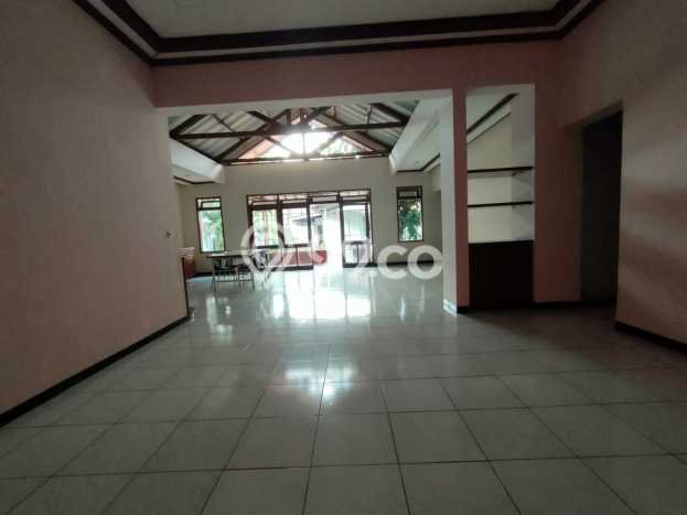 Rumah Luxury Modern Tanpa Renovasi di Bandung Kota Bandung Rumah Luxury Modern Tanpa Renovasi di Bandung Kota Bandung
