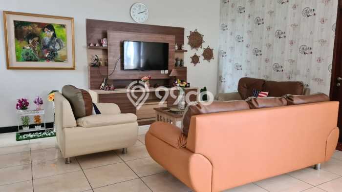 Jual Rumah Mewah Megah Dengan View Eksklusif di Kota Baru Parahyangan, Bandung Jual Rumah Mewah Megah Dengan View Eksklusif di Kota Baru Parahyangan, Bandung