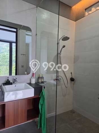 LOKASI STRATEGIS! Vila Kawasan , Ukuran 428m2m², Akses ke pusat kota LOKASI STRATEGIS! Vila Kawasan , Ukuran 428m2m², Akses ke pusat kota