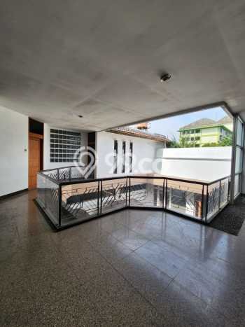Rumah Elit LB 500m2 Siap Pakai Desain Elegan di Bandung Kota, Bandung Rumah Elit LB 500m2 Siap Pakai Desain Elegan di Bandung Kota, Bandung