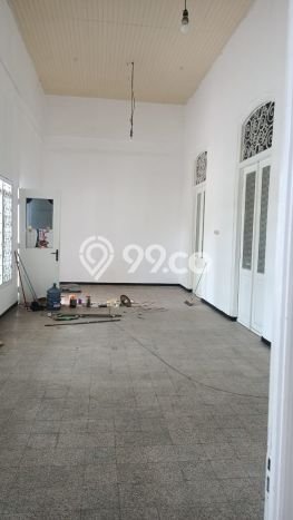 Dijual Rumah Premium dengan Fasilitas Sekitar Lengkap di Gubeng, Surabaya Dijual Rumah Premium dengan Fasilitas Sekitar Lengkap di Gubeng, Surabaya