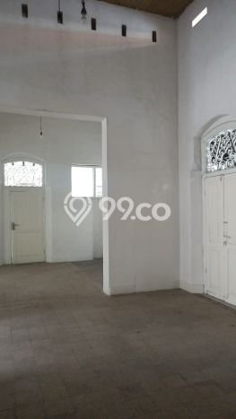 Dijual Rumah Premium dengan Fasilitas Sekitar Lengkap di Gubeng, Surabaya Dijual Rumah Premium dengan Fasilitas Sekitar Lengkap di Gubeng, Surabaya