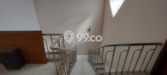 Jual Rumah Mewah Elegan Dengan View Cantik di Sukomanunggal, Surabaya Jual Rumah Mewah Elegan Dengan View Cantik di Sukomanunggal, Surabaya