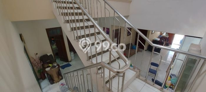 Jual Rumah Mewah Elegan Dengan View Cantik di Sukomanunggal, Surabaya Jual Rumah Mewah Elegan Dengan View Cantik di Sukomanunggal, Surabaya