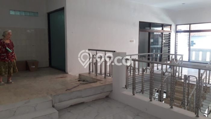 Unit Ruko Tersedia di Diponegoro Spesifikasi LB 800m2 Unit Ruko Tersedia di Diponegoro Spesifikasi LB 800m2