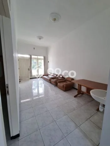 Dijual Hunian Rumah Terawat 4 KT di Dukuh Kupang, Surabaya Dijual Hunian Rumah Terawat 4 KT di Dukuh Kupang, Surabaya