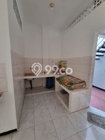 Dijual Hunian Rumah Terawat 4 KT di Dukuh Kupang, Surabaya Dijual Hunian Rumah Terawat 4 KT di Dukuh Kupang, Surabaya