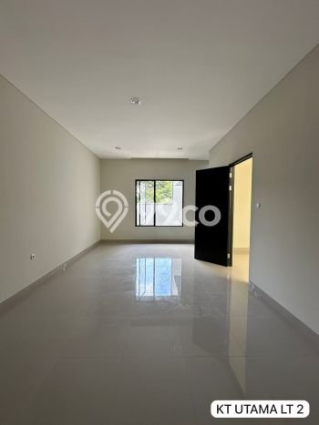 Jual Rumah Mewah Megah Dengan View Eksklusif di Citraland, Surabaya Jual Rumah Mewah Megah Dengan View Eksklusif di Citraland, Surabaya