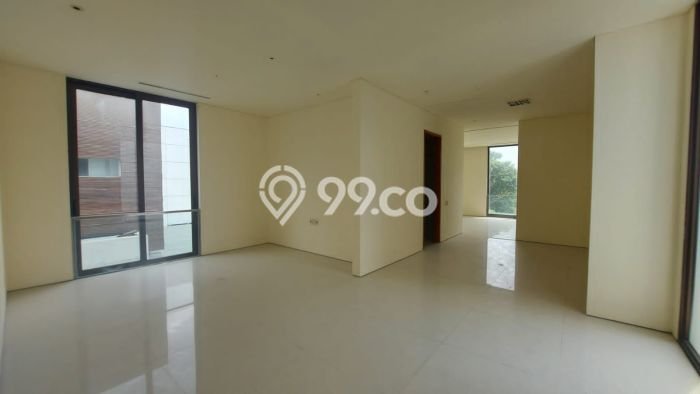 Jual Rumah Luas Megah Dengan View Eksklusif di Graha, Surabaya Jual Rumah Luas Megah Dengan View Eksklusif di Graha, Surabaya