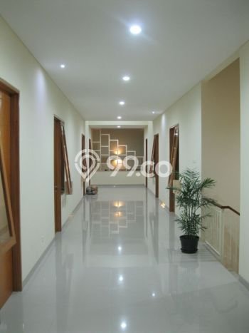 Rumah Elit Modern Siap Huni di Sukomanunggal Surabaya Rumah Elit Modern Siap Huni di Sukomanunggal Surabaya