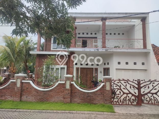 Jual Rumah Luas Elegan Dengan View Cantik di Citraland, Surabaya Jual Rumah Luas Elegan Dengan View Cantik di Citraland, Surabaya