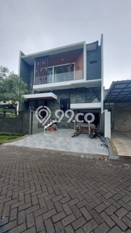 Ready to Use! Luxury House LT 210m2 Desain Elegan di Citraland Ready to Use! Luxury House LT 210m2 Desain Elegan di Citraland