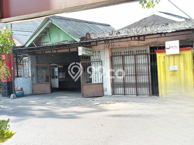 Hunian Mewah Siap Huni LT 280m2 di Wonocolo, Surabaya Hunian Mewah Siap Huni LT 280m2 di Wonocolo, Surabaya