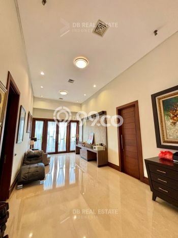 Jual Rumah Luas Megah Dengan View Cantik di Graha, Surabaya Jual Rumah Luas Megah Dengan View Cantik di Graha, Surabaya