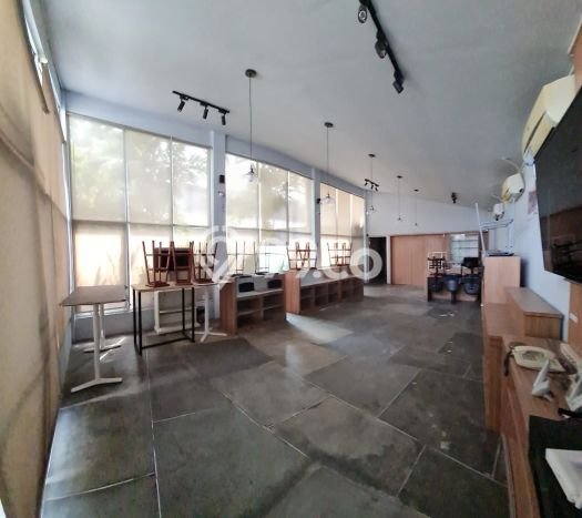 Kantor Bagus Dijual LB 160m2 Lokasi Strategis Surabaya Area Cocok untuk Berbisnis Kantor Bagus Dijual LB 160m2 Lokasi Strategis Surabaya Area Cocok untuk Berbisnis
