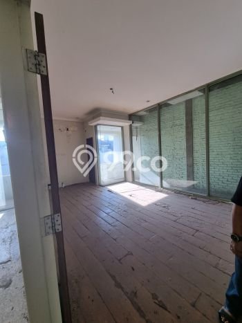 Dijual Cepat Rumah Favorit Siap Huni LB 312m2 di Mulyorejo, Surabaya Dijual Cepat Rumah Favorit Siap Huni LB 312m2 di Mulyorejo, Surabaya