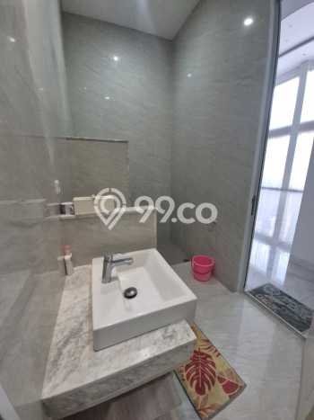 Rumah Elit LB 1750m2 Siap Pakai Desain Elegan di Citraland, Surabaya Rumah Elit LB 1750m2 Siap Pakai Desain Elegan di Citraland, Surabaya