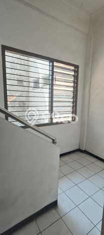 Ruko Dijual di Prime Area Surabaya Luas 324m2 Ruko Dijual di Prime Area Surabaya Luas 324m2