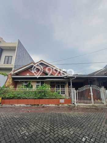 For Sale Rumah 3 Kamar Lokasi Strategis Nyaman dan Strategis di Rungkut For Sale Rumah 3 Kamar Lokasi Strategis Nyaman dan Strategis di Rungkut