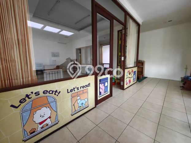 Dijual Rumah Mewah Elegan Dengan View Eksklusif di Citraland, Surabaya Dijual Rumah Mewah Elegan Dengan View Eksklusif di Citraland, Surabaya